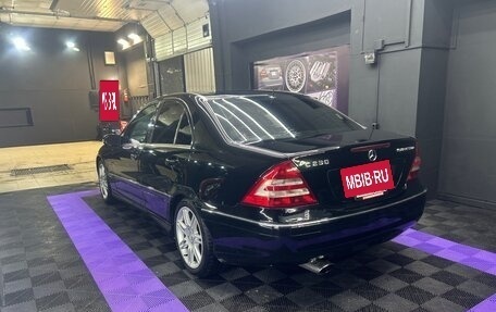 Mercedes-Benz C-Класс, 2004 год, 490 000 рублей, 4 фотография