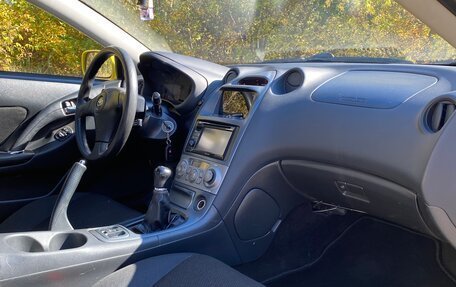 Toyota Celica VII рестайлинг, 2004 год, 900 000 рублей, 9 фотография