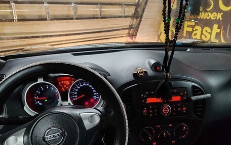 Nissan Juke II, 2012 год, 900 000 рублей, 3 фотография
