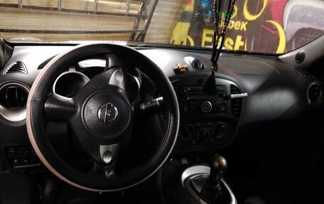 Nissan Juke II, 2012 год, 900 000 рублей, 9 фотография