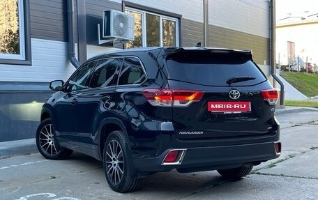 Toyota Highlander III, 2017 год, 3 449 000 рублей, 5 фотография