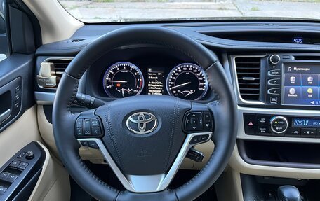 Toyota Highlander III, 2017 год, 3 449 000 рублей, 12 фотография