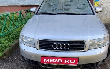 Audi A4, 2003 год, 370 000 рублей, 7 фотография