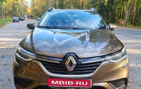Renault Arkana I, 2021 год, 1 800 000 рублей, 1 фотография