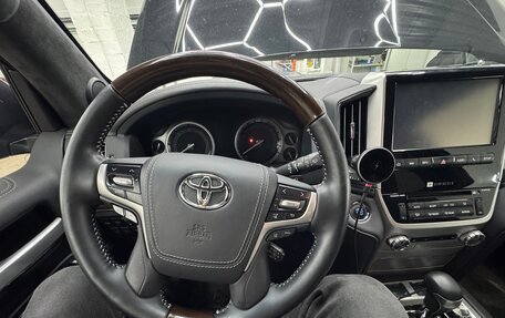 Toyota Land Cruiser 200, 2018 год, 7 500 000 рублей, 5 фотография