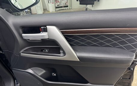Toyota Land Cruiser 200, 2018 год, 7 500 000 рублей, 8 фотография