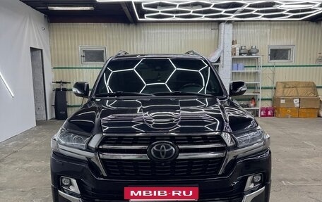 Toyota Land Cruiser 200, 2018 год, 7 500 000 рублей, 3 фотография