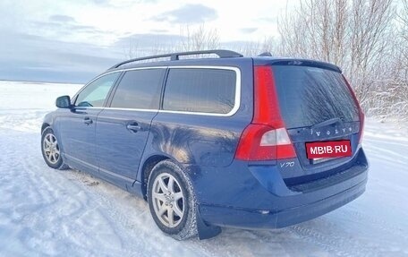 Volvo V70 III рестайлинг, 2010 год, 840 000 рублей, 2 фотография