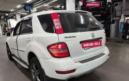 Mercedes-Benz M-Класс, 2011 год, 2 000 000 рублей, 3 фотография