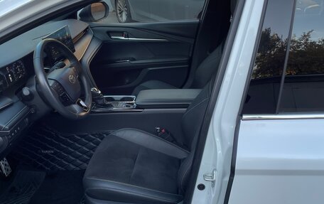 Toyota Camry, 2024 год, 4 300 000 рублей, 6 фотография