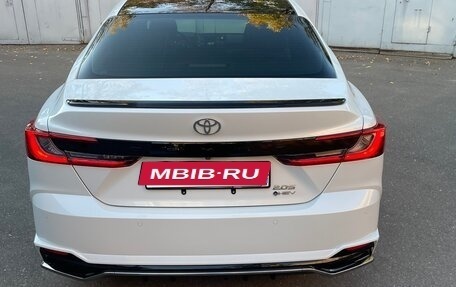 Toyota Camry, 2024 год, 4 300 000 рублей, 4 фотография