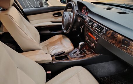 BMW 3 серия, 2008 год, 800 000 рублей, 10 фотография