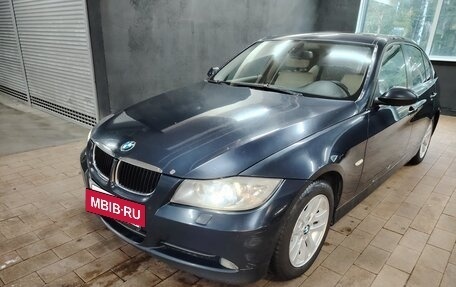 BMW 3 серия, 2008 год, 800 000 рублей, 3 фотография
