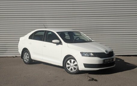 Skoda Rapid I, 2019 год, 850 000 рублей, 13 фотография