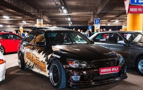 Toyota Altezza, 1998 год, 990 000 рублей, 1 фотография
