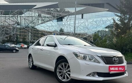 Toyota Camry, 2013 год, 1 490 000 рублей, 5 фотография