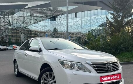 Toyota Camry, 2013 год, 1 490 000 рублей, 8 фотография