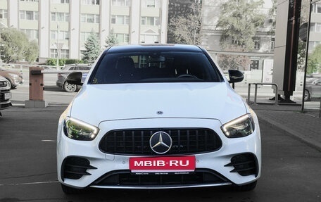 Mercedes-Benz E-Класс, 2021 год, 4 550 000 рублей, 2 фотография