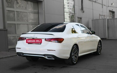 Mercedes-Benz E-Класс, 2021 год, 4 550 000 рублей, 4 фотография