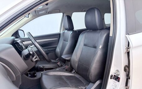 Mitsubishi Outlander III рестайлинг 3, 2012 год, 1 340 000 рублей, 8 фотография