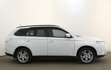 Mitsubishi Outlander III рестайлинг 3, 2012 год, 1 340 000 рублей, 4 фотография