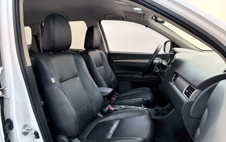 Mitsubishi Outlander III рестайлинг 3, 2012 год, 1 340 000 рублей, 9 фотография