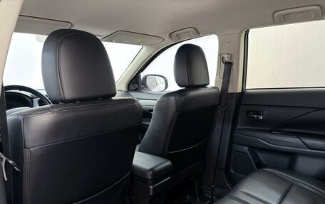 Mitsubishi Outlander III рестайлинг 3, 2012 год, 1 340 000 рублей, 24 фотография