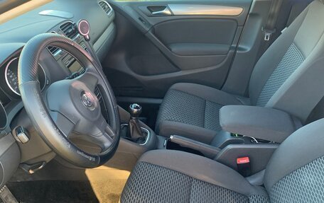 Volkswagen Golf VI, 2010 год, 710 000 рублей, 3 фотография