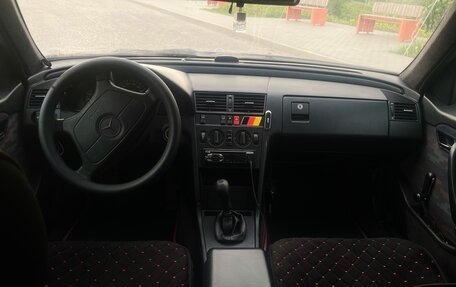 Mercedes-Benz C-Класс, 1993 год, 215 000 рублей, 5 фотография