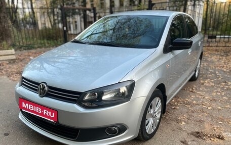Volkswagen Polo VI (EU Market), 2014 год, 850 000 рублей, 2 фотография