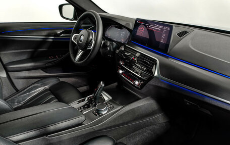 BMW 5 серия, 2020 год, 3 850 000 рублей, 15 фотография