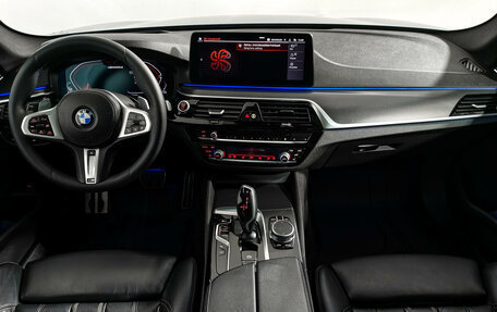 BMW 5 серия, 2020 год, 3 850 000 рублей, 17 фотография