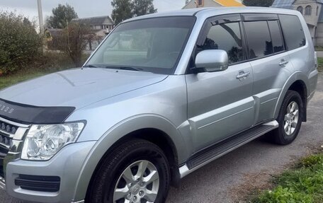 Mitsubishi Pajero IV, 2014 год, 2 950 000 рублей, 6 фотография