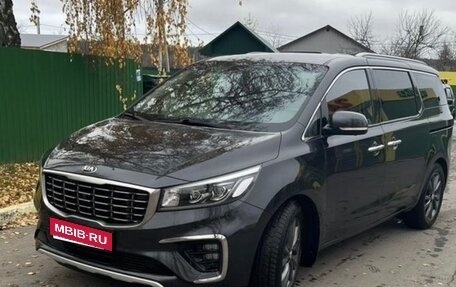 KIA Carnival III, 2019 год, 1 100 000 рублей, 1 фотография