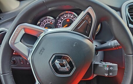 Renault Logan II, 2022 год, 1 100 000 рублей, 10 фотография