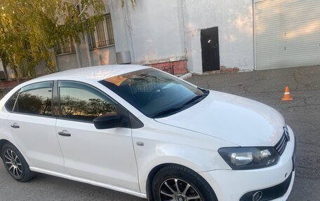 Volkswagen Polo VI (EU Market), 2013 год, 450 000 рублей, 10 фотография