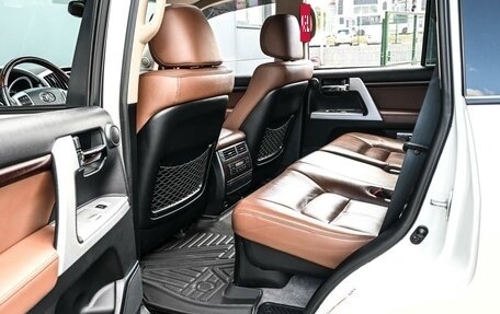Toyota Land Cruiser 200, 2014 год, 3 894 000 рублей, 12 фотография