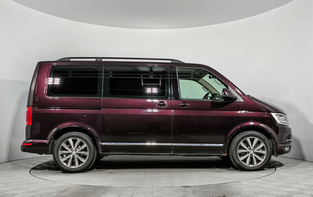 Volkswagen Multivan T6 рестайлинг, 2017 год, 3 480 000 рублей, 4 фотография