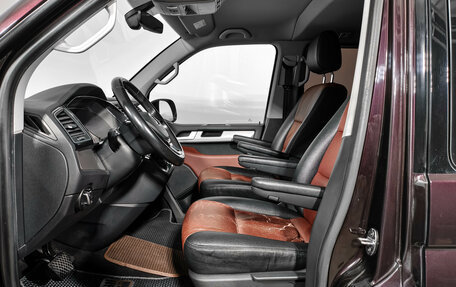 Volkswagen Multivan T6 рестайлинг, 2017 год, 3 480 000 рублей, 11 фотография