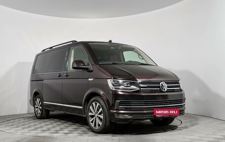 Volkswagen Multivan T6 рестайлинг, 2017 год, 3 480 000 рублей, 3 фотография