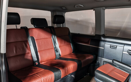 Volkswagen Multivan T6 рестайлинг, 2017 год, 3 480 000 рублей, 14 фотография