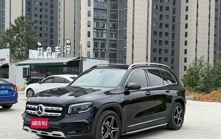 Mercedes-Benz GLB, 2022 год, 2 700 000 рублей, 1 фотография