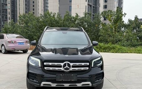 Mercedes-Benz GLB, 2022 год, 2 700 000 рублей, 2 фотография