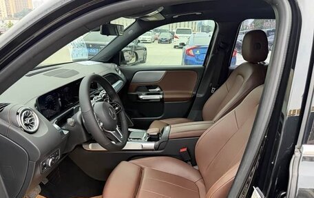 Mercedes-Benz GLB, 2022 год, 2 700 000 рублей, 9 фотография