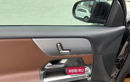 Mercedes-Benz GLB, 2022 год, 2 700 000 рублей, 10 фотография