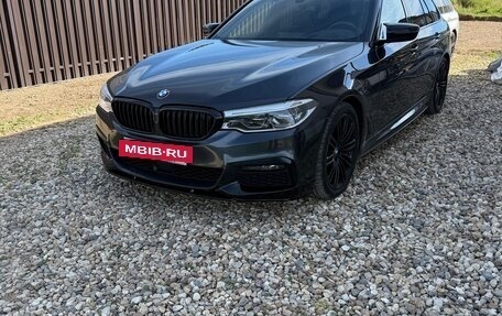 BMW 5 серия, 2018 год, 3 900 000 рублей, 15 фотография