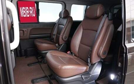 Hyundai Grand Starex Grand Starex I рестайлинг 2, 2018 год, 3 769 050 рублей, 10 фотография