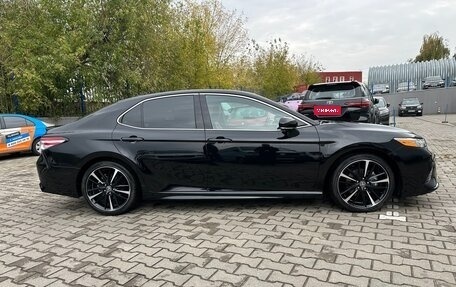Toyota Camry, 2020 год, 3 350 000 рублей, 7 фотография