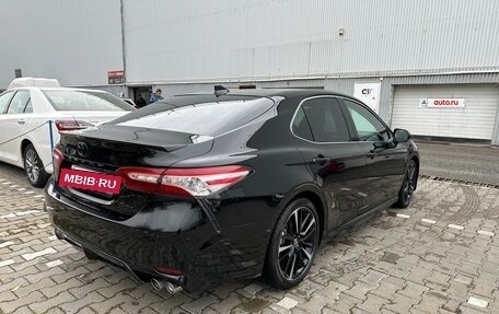 Toyota Camry, 2020 год, 3 350 000 рублей, 4 фотография