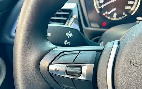 BMW 1 серия, 2023 год, 1 900 000 рублей, 16 фотография
